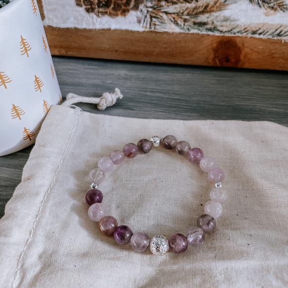 Lavender Amethyst Gemstone Bracelet - Picture 3 of 5